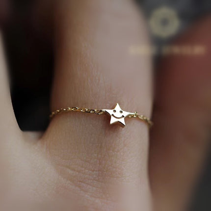 18K Gold Diamond Star Chain Ring